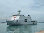 (Kapal Bantu Rumah Sakit KRI dr. Radjiman Wedyodiningrat -992, foto : koarmada1.tnial.mil.id, 30/4/2023)
