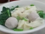 Bakso pangsit rebus (dokumen pribadi milik Budi Susilo)